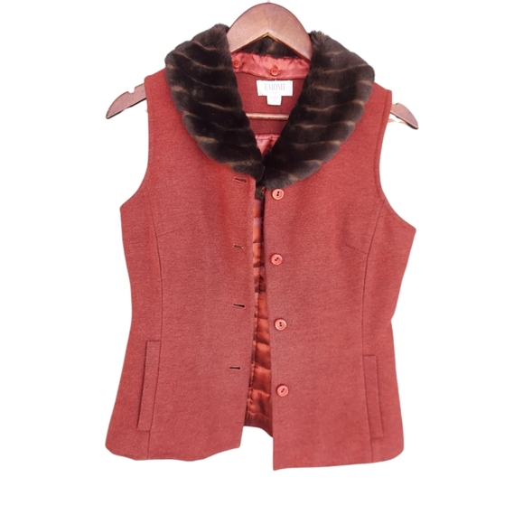 EMOMI Wool Blend Sleeveless Vest - Picture 2 of 8